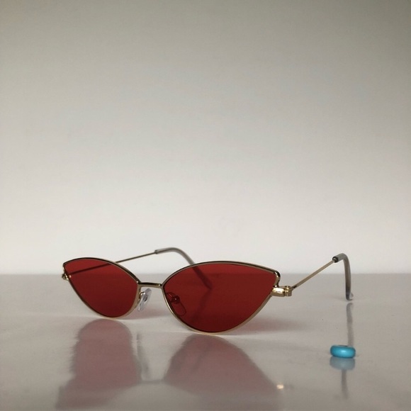 Slim Frame Wire Cat Eye Sunglasses - Picture 2 of 6